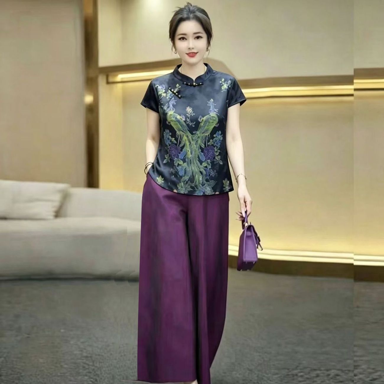Silk Suit Summer Mother's New  - огляд і ціна Silk Blouse